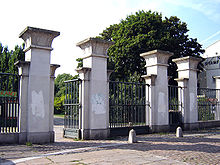 220px-Abney_park_east_gate